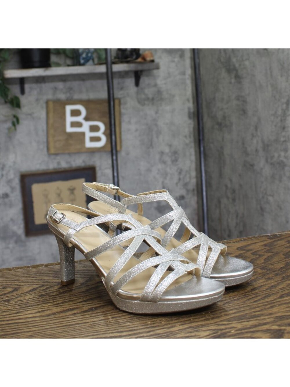 Naturalizer Womens Baylor Heeled Sandal Glitter Strappy Silver Glitter Gray 9.5M